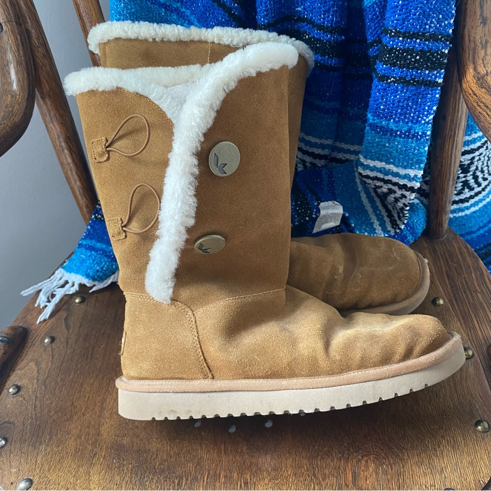 Kookaburra -by Ugg- boots. Tag size 8